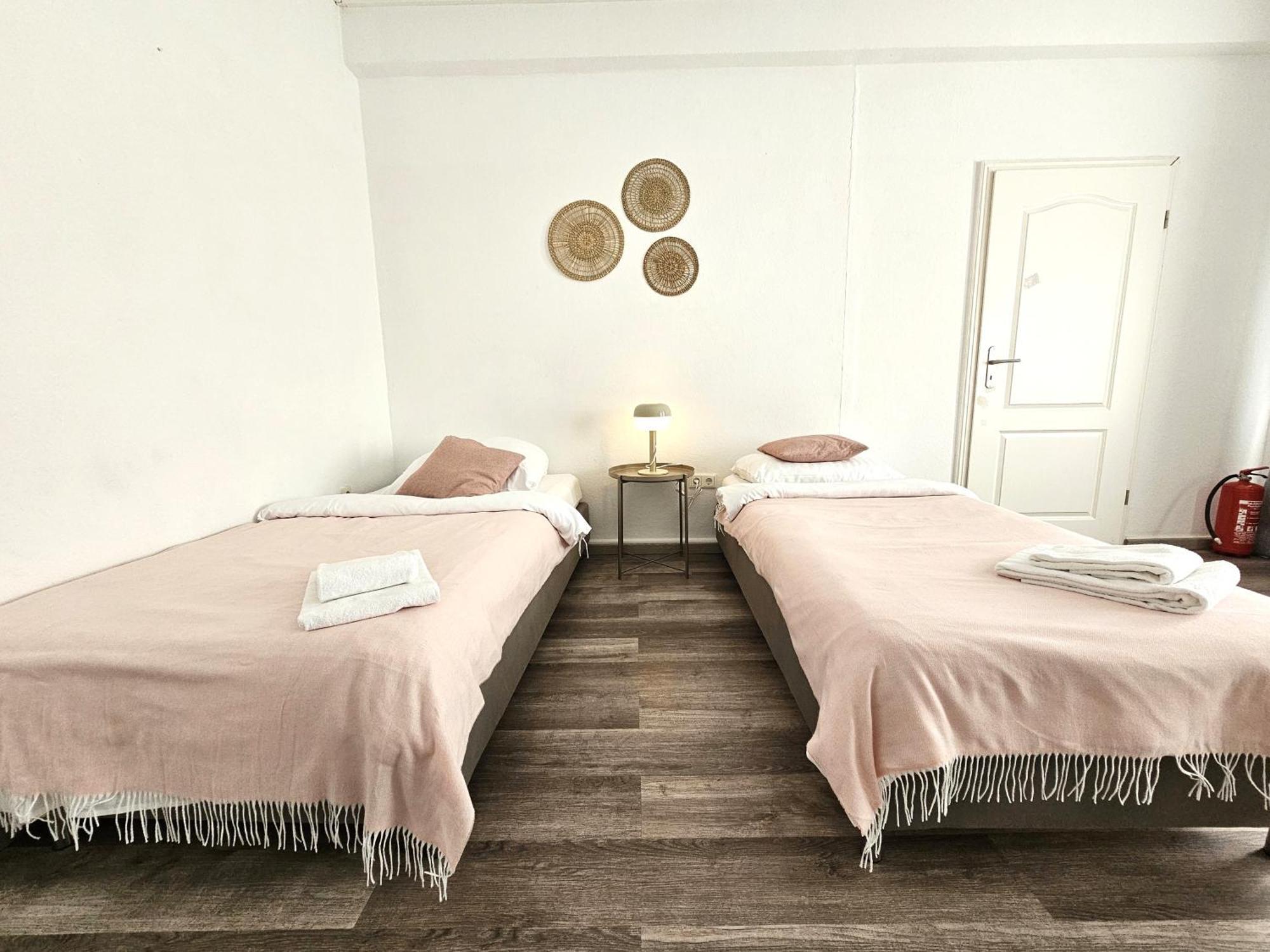 דיסלדורף Spacious House חדר תמונה