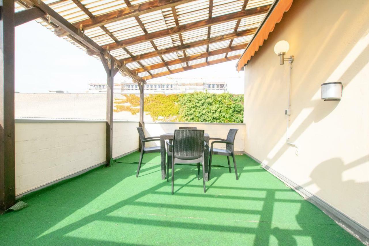 דיסלדורף Spacious House מראה חיצוני תמונה